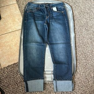 Maurice’s High Rise Jean Capri size 10.